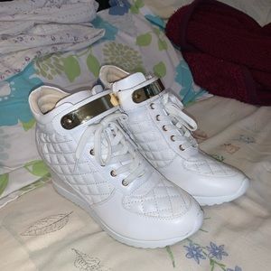 Sneaker wedges